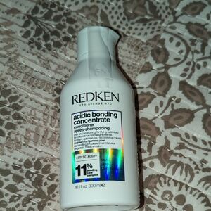 Redken Acidic Bonding Concentrate Conditioner